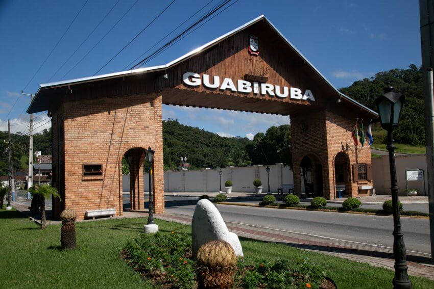 Estudantes de Guabiruba podem solicitar transporte universitário por formulário virtual