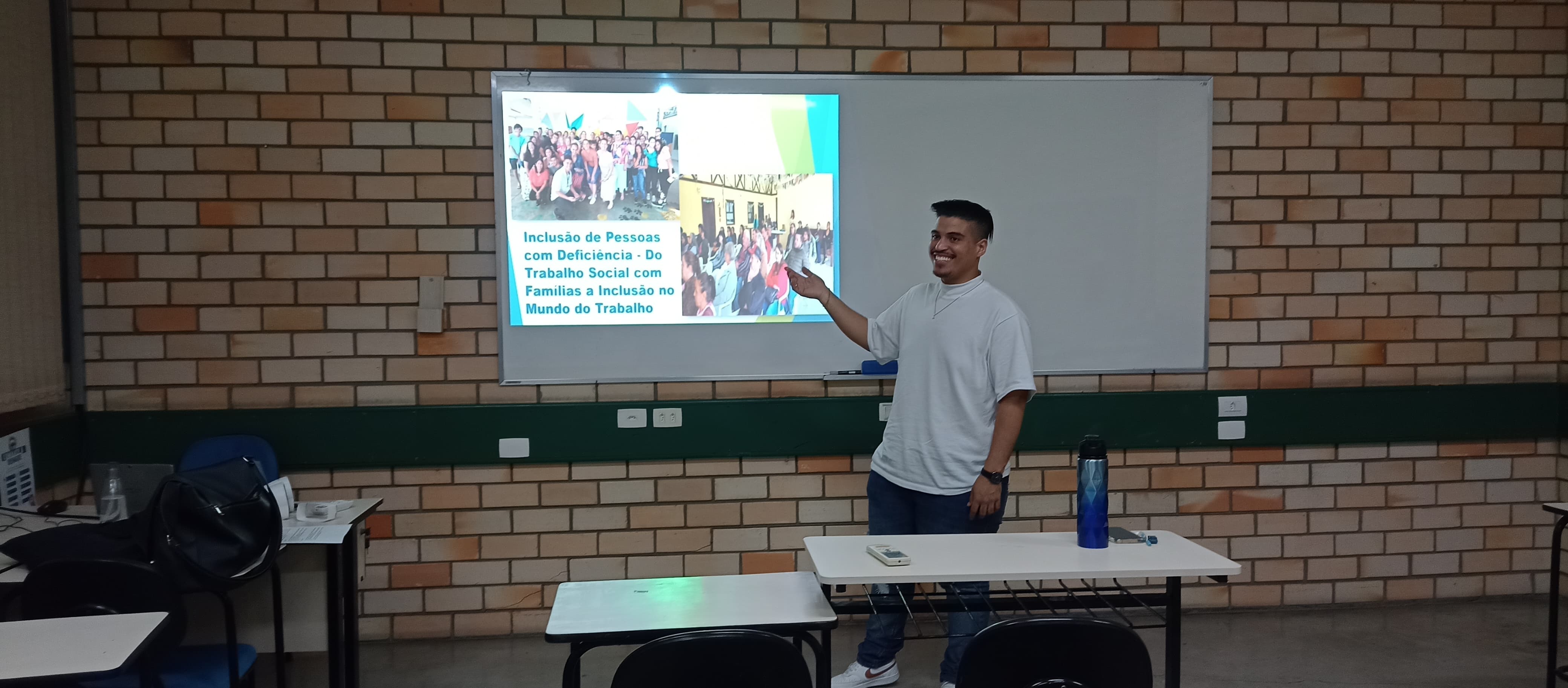 Pedagogia UNIFEBE promove palestra sobre inclusão da pessoa com deficiência no mercado de trabalho