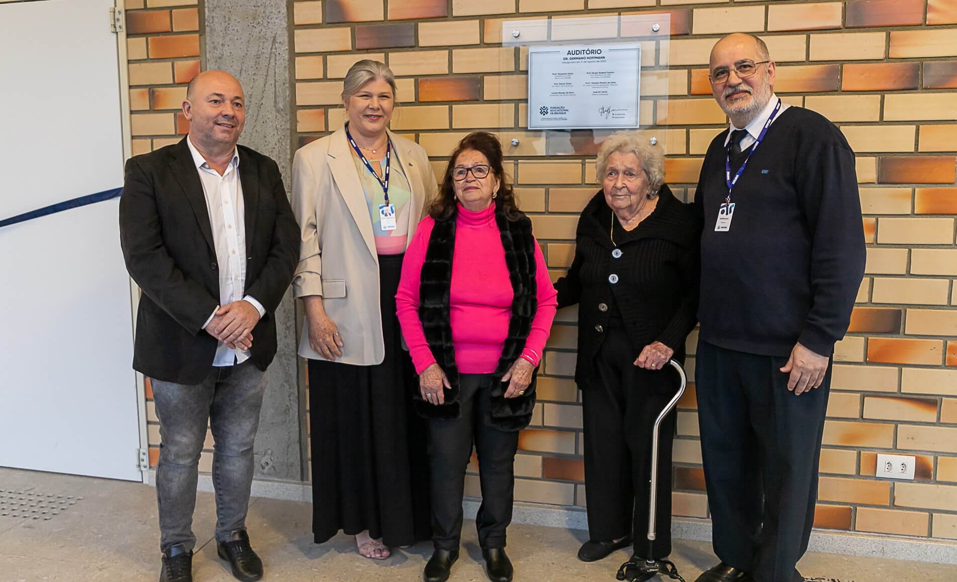 UNIFEBE homenageia doutor Germano Hoffmann em inauguração no Bloco da Saúde