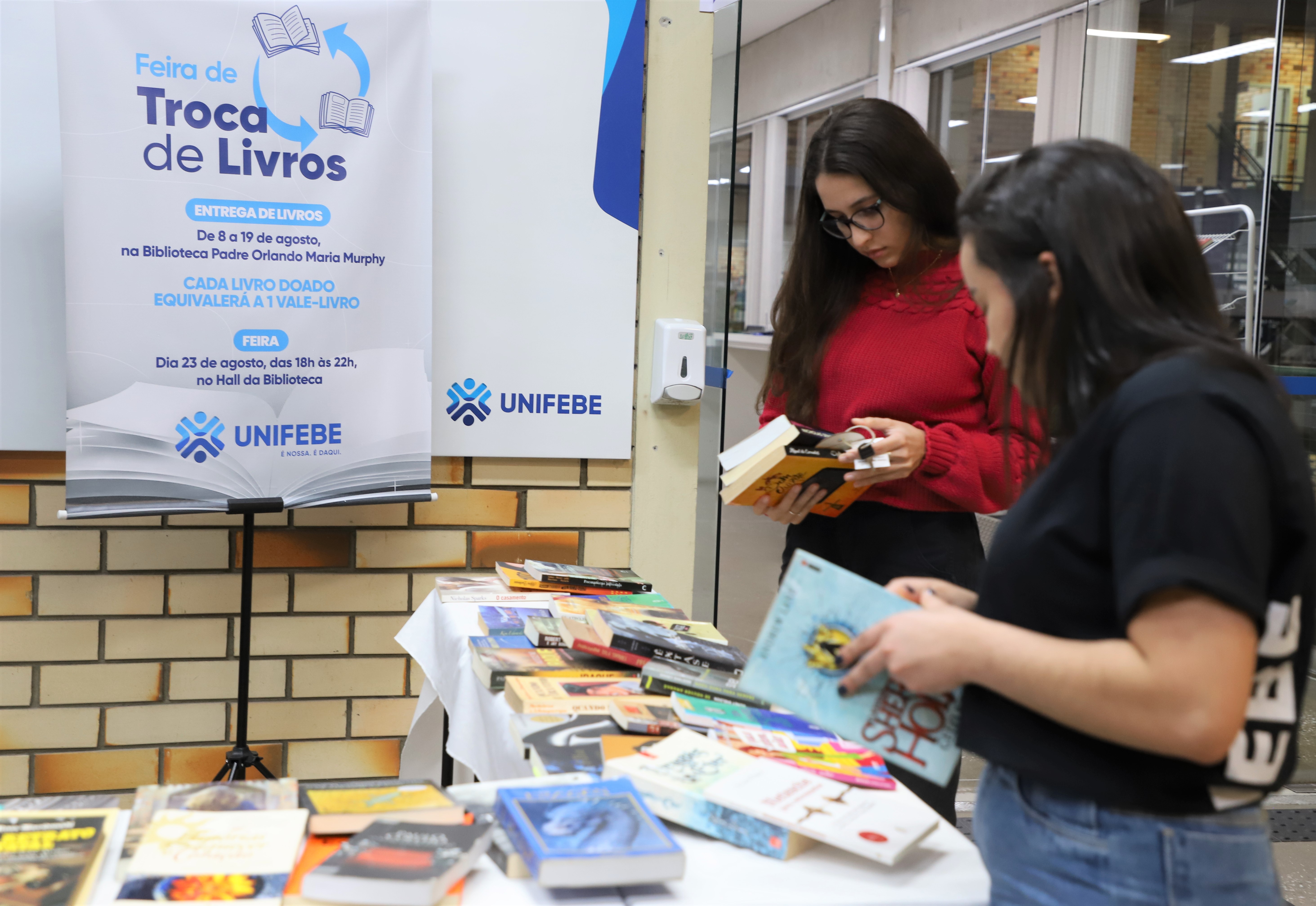 Mais de 60 títulos foram compartilhados na Feira de Troca de Livros UNIFEBE