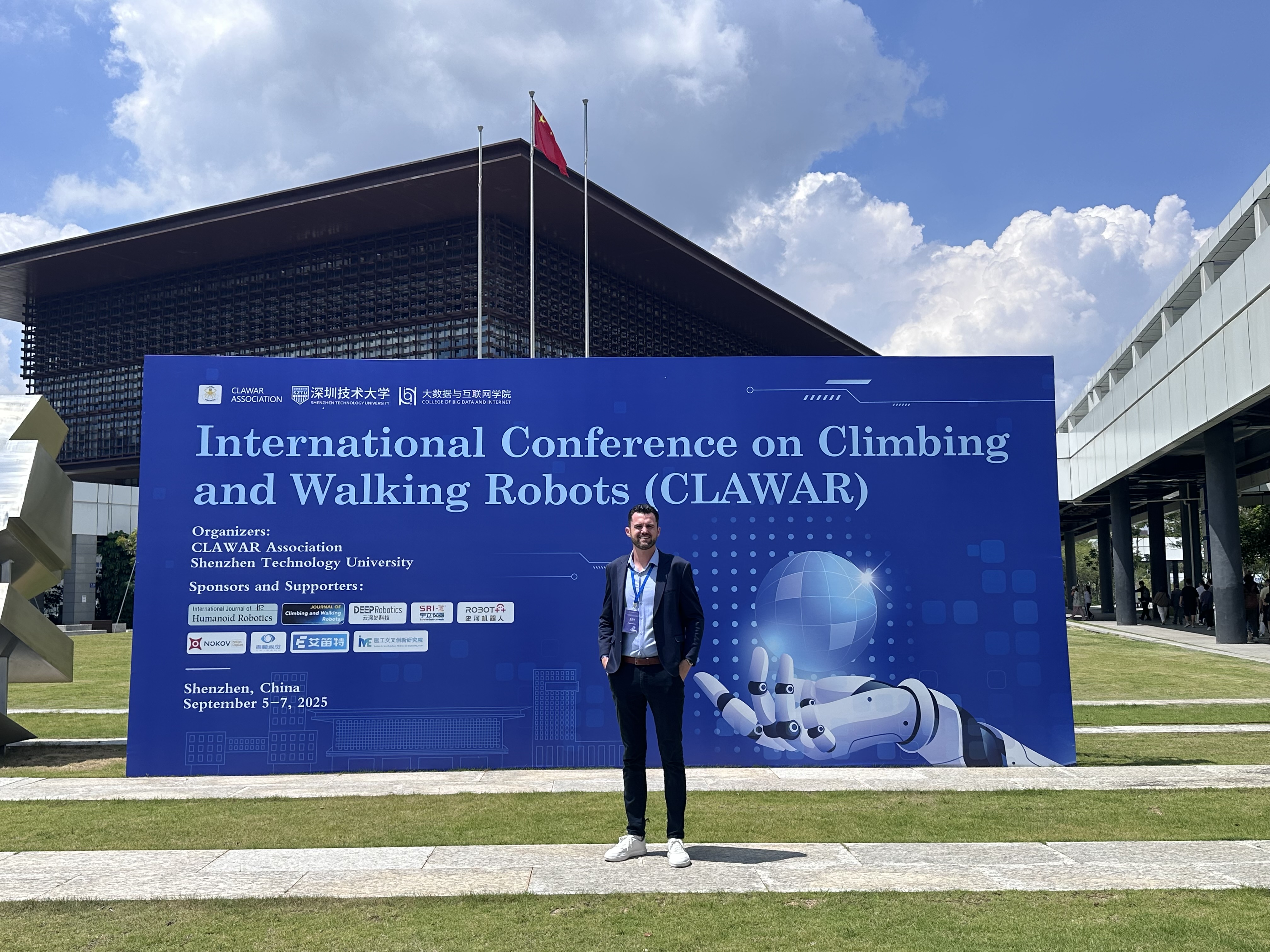 Professor da UNIFEBE apresenta pesquisa na China