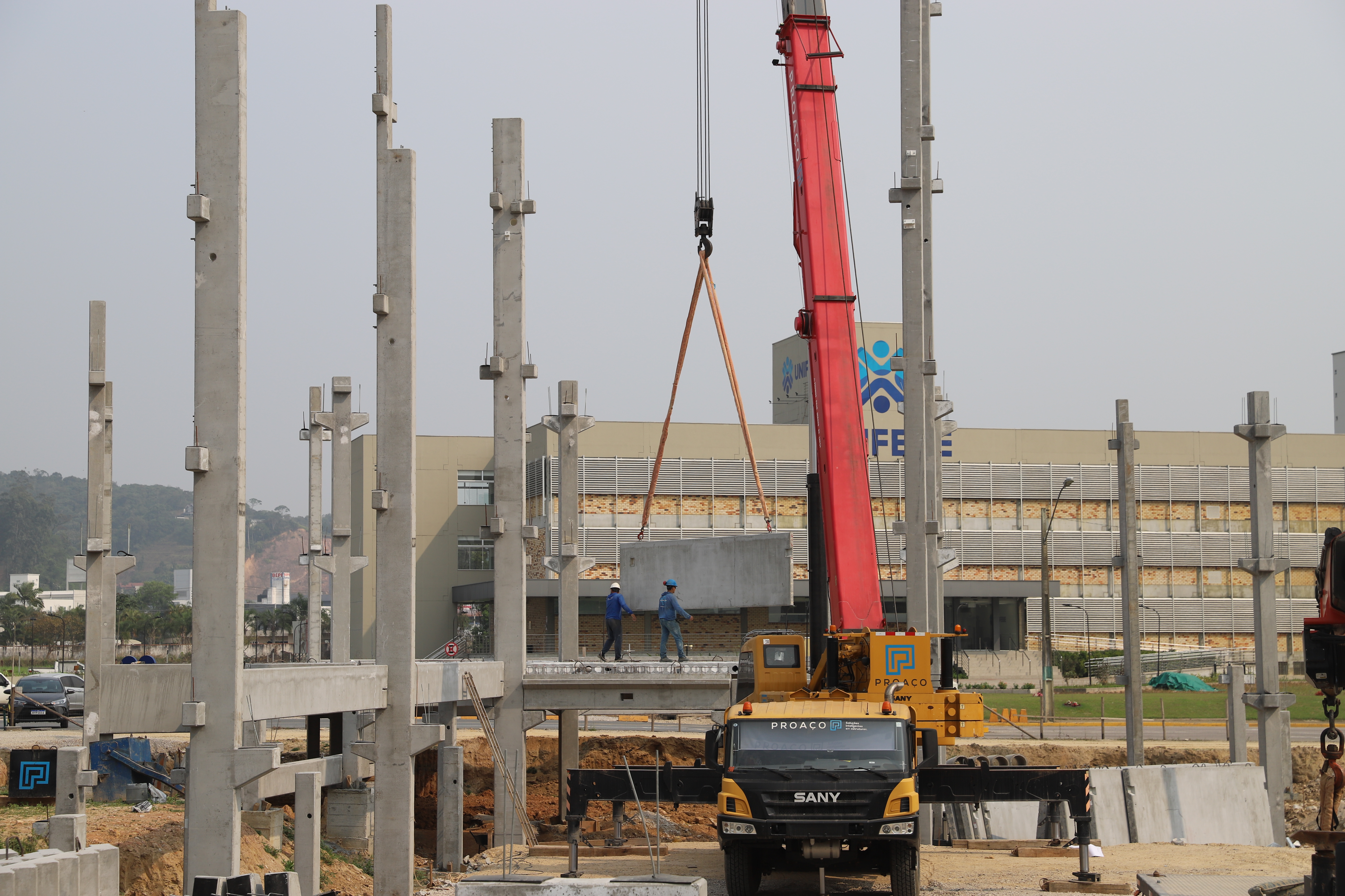 UNIFEBE inicia parte estrutural das obras do ginásio poliesportivo