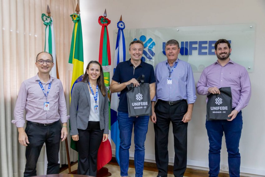 UNIFEBE recebe visita do deputado estadual Napoleão Bernardes