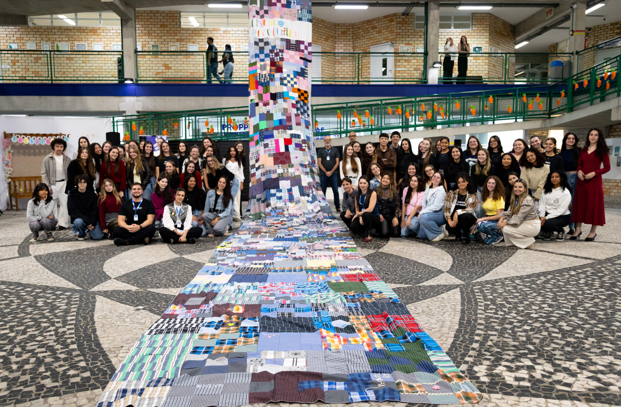 Movimento Fashion Revolution instiga estudantes da UNIFEBE a promoverem a moda de forma mais ética e sustentável