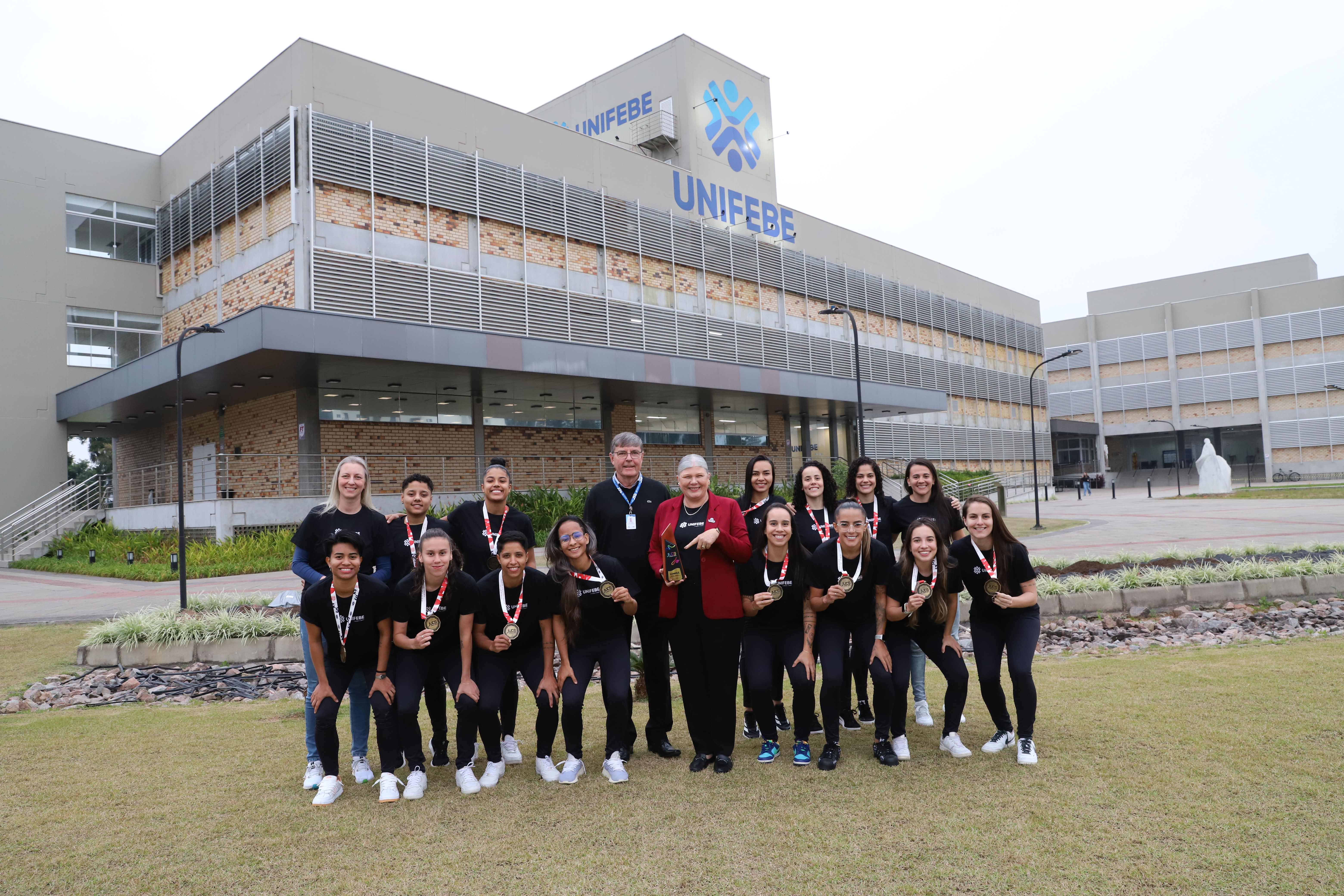 UNIFEBE é campeã de futsal feminino nos Jogos Universitários Catarinenses de 2025