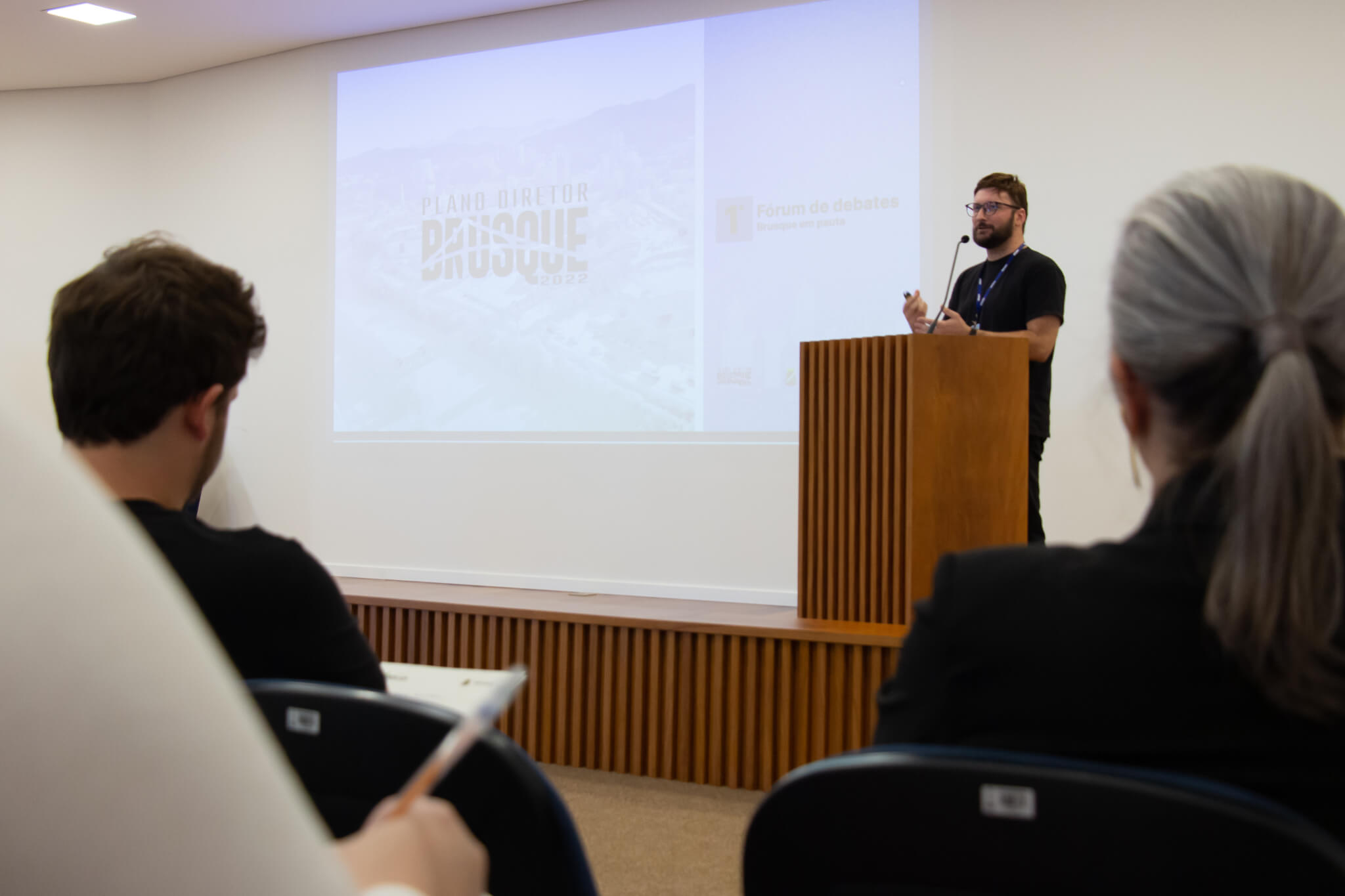 UNIFEBE sedia 1º Fórum de Debates – Brusque em Pauta