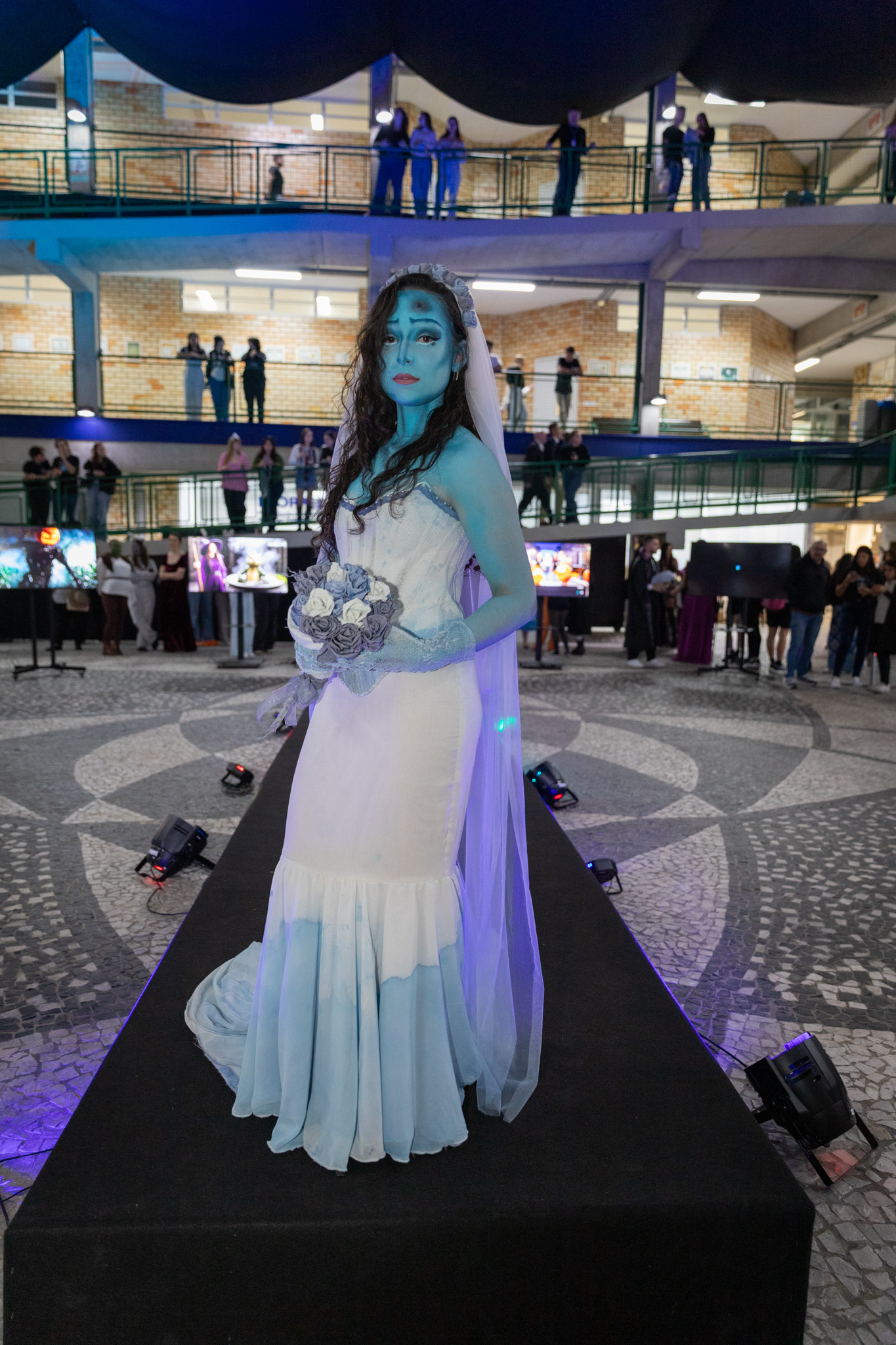 Fashion Halloween 2025 leva criatividade, inclusão e crítica social para a passarela