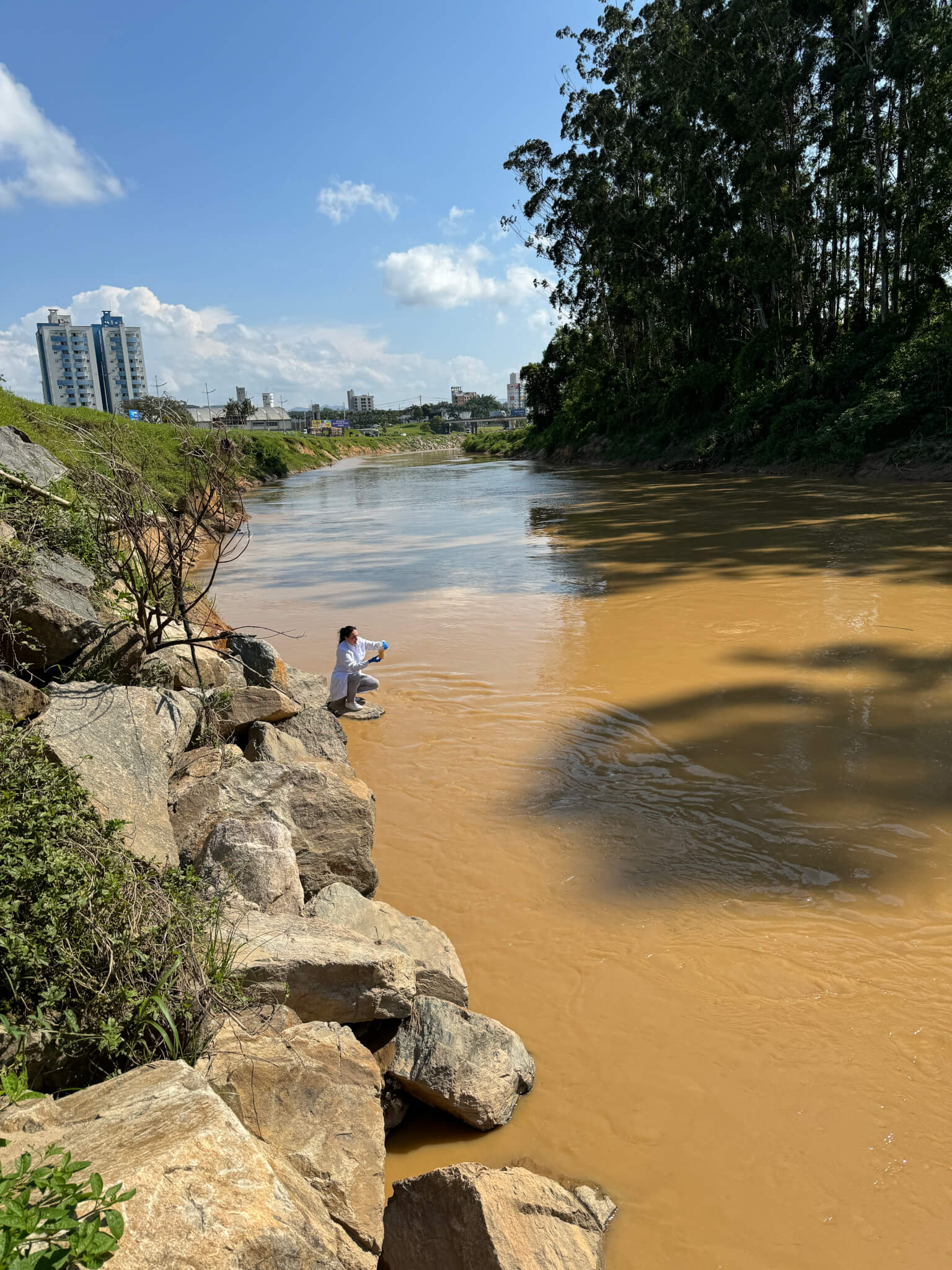 UNIFEBE recebe recurso do Governo do Estado para laboratório de pesquisa da boa usabilidade da água do Rio Itajaí-Mirim