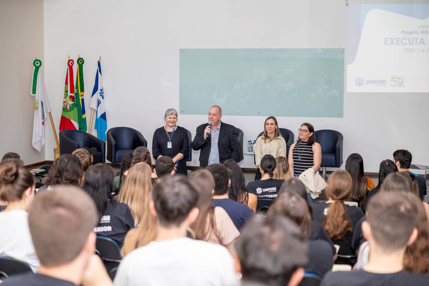 Projetos desenvolvidos em 2023 por acadêmicos bolsistas são apresentados em evento na UNIFEBE