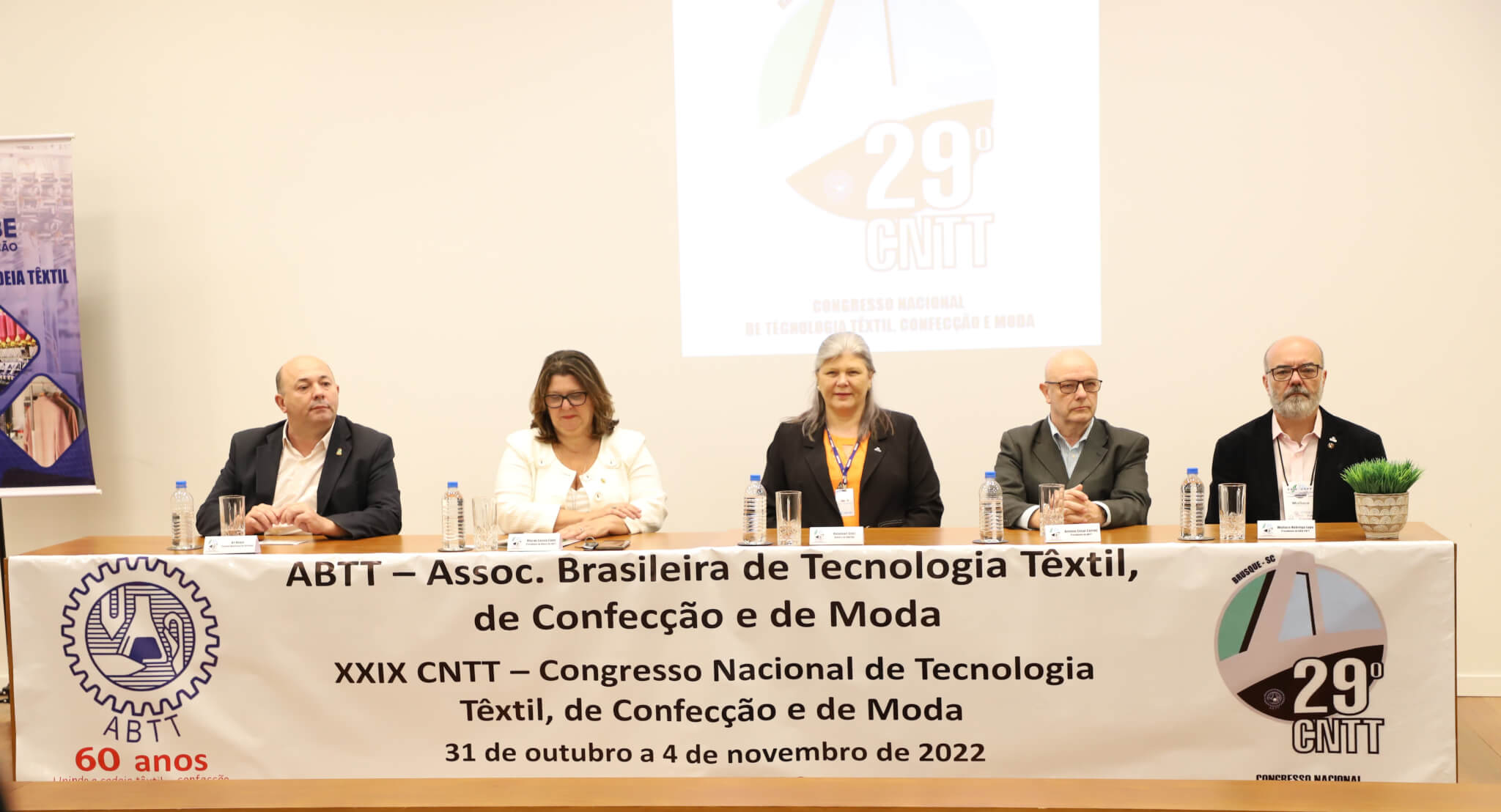 Solenidade marca abertura do XXIX Congresso Nacional de Tecnologia Têxtil, de Confecção e de Moda sediado na UNIFEBE