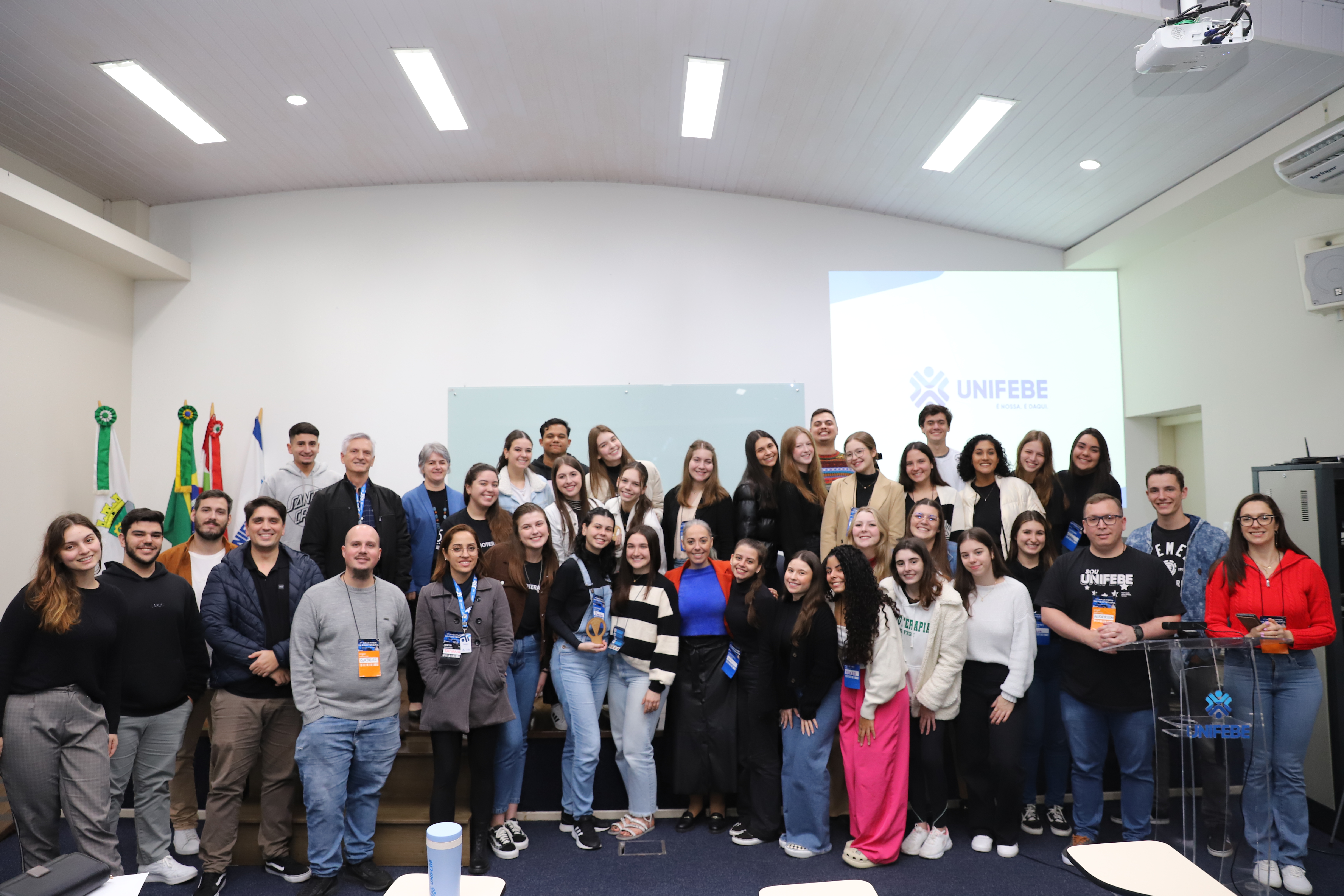 Acadêmicos de Fisioterapia promovem hackathon, na UNIFEBE