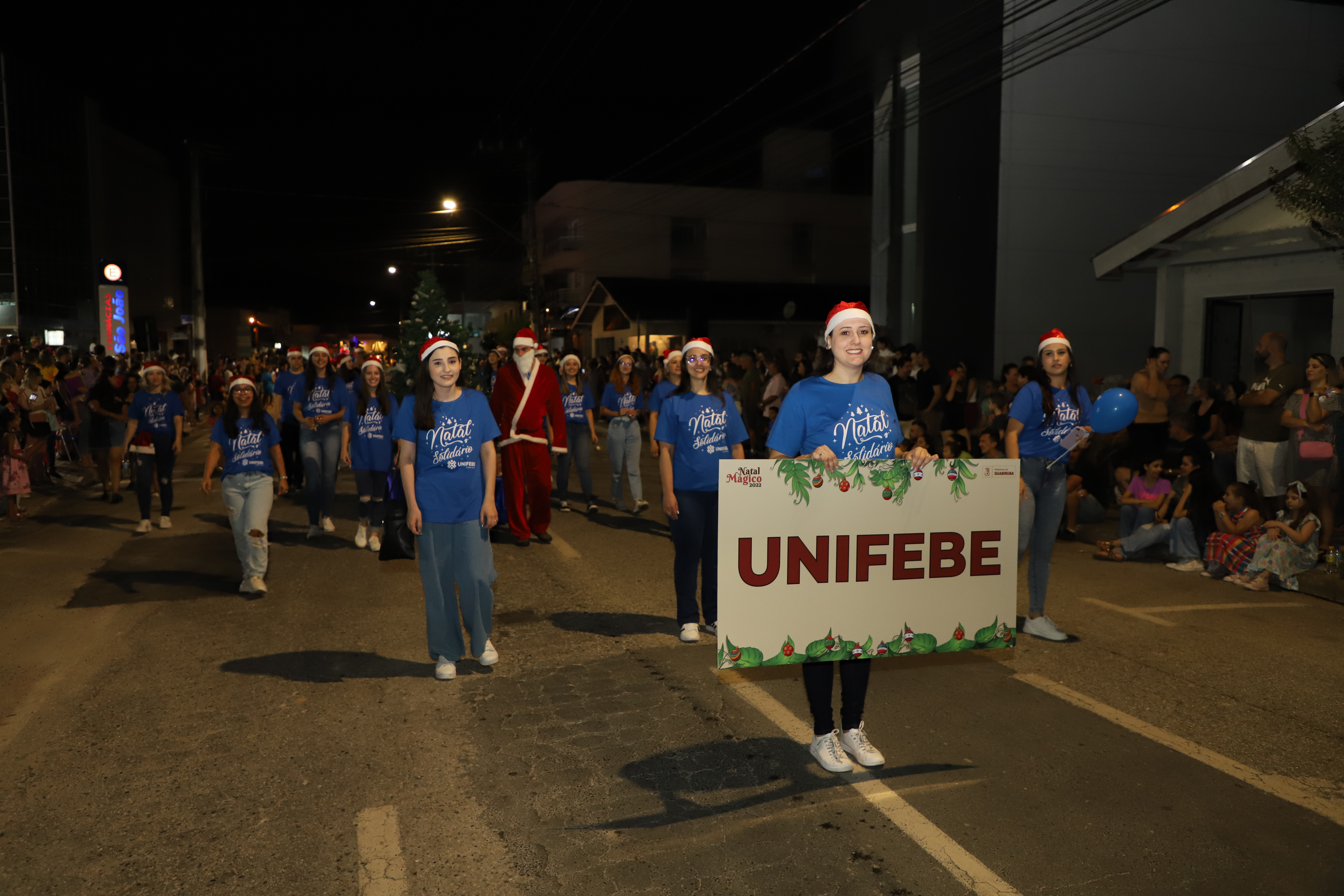Estudantes da UNIFEBE podem se inscrever para participar do Desfile de Natal de Guabiruba