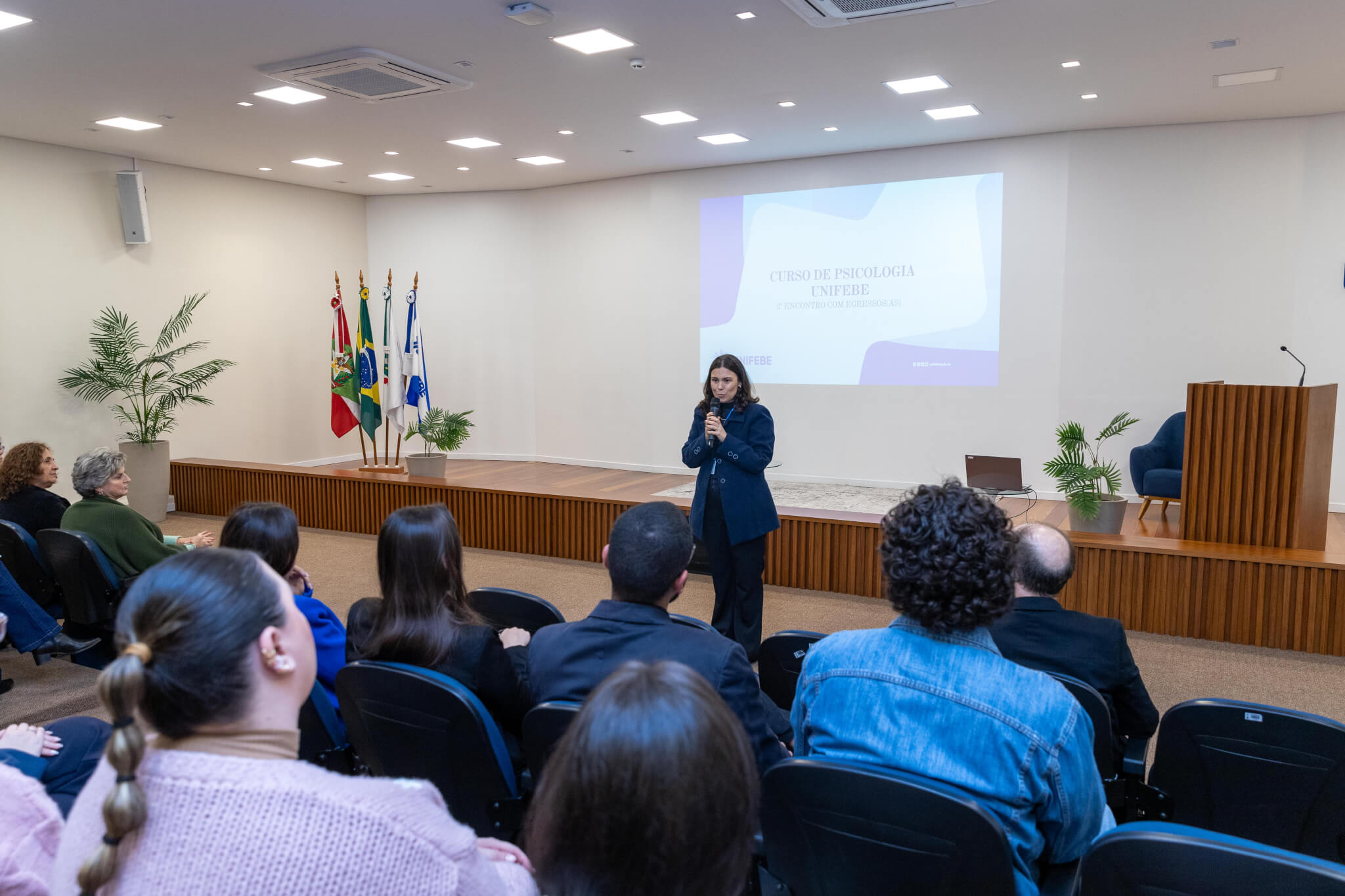Curso de Psicologia da UNIFEBE promove momento de interação com egressos