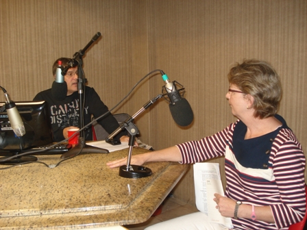 Professora da Unifebe fala de criminalidade na Rádio Cidade