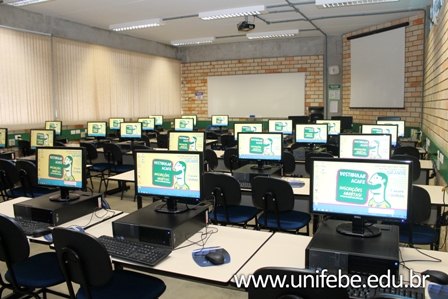 Unifebe reinaugura Laboratório de Informática I