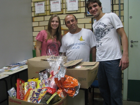 Trote solidário resulta em doações para o Lar Menino Deus