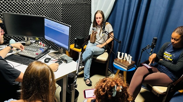 Literatura infanto-juvenil é tema de podcast produzido por acadêmicos da UNIFEBE