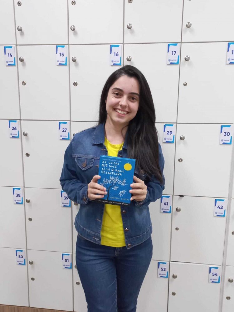 Biblioteca da UNIFEBE surpreende estudantes em comemoração ao Dia do Livro