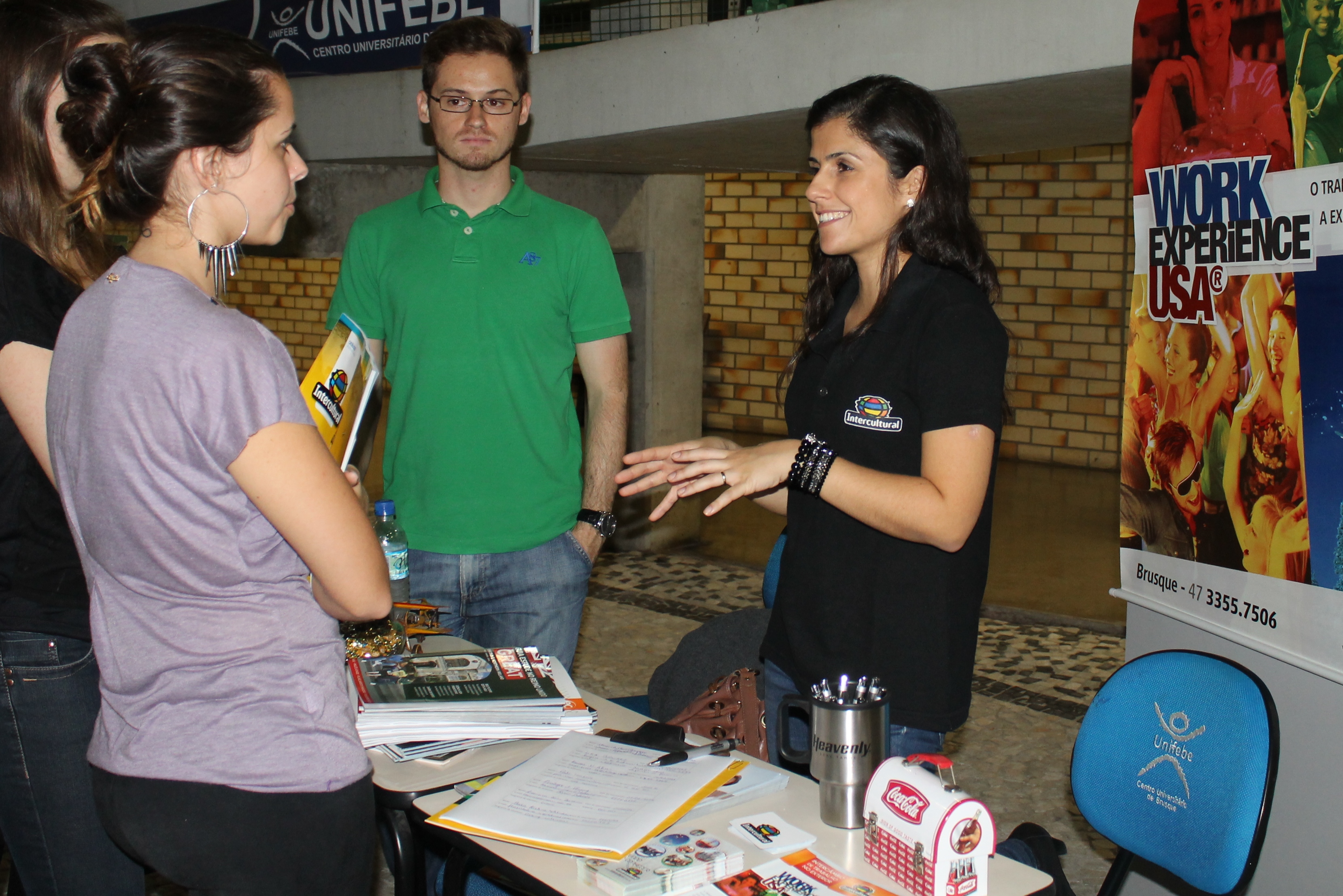 Mochilão UNIFEBE traz opções de intercâmbio à estudantes e à comunidade