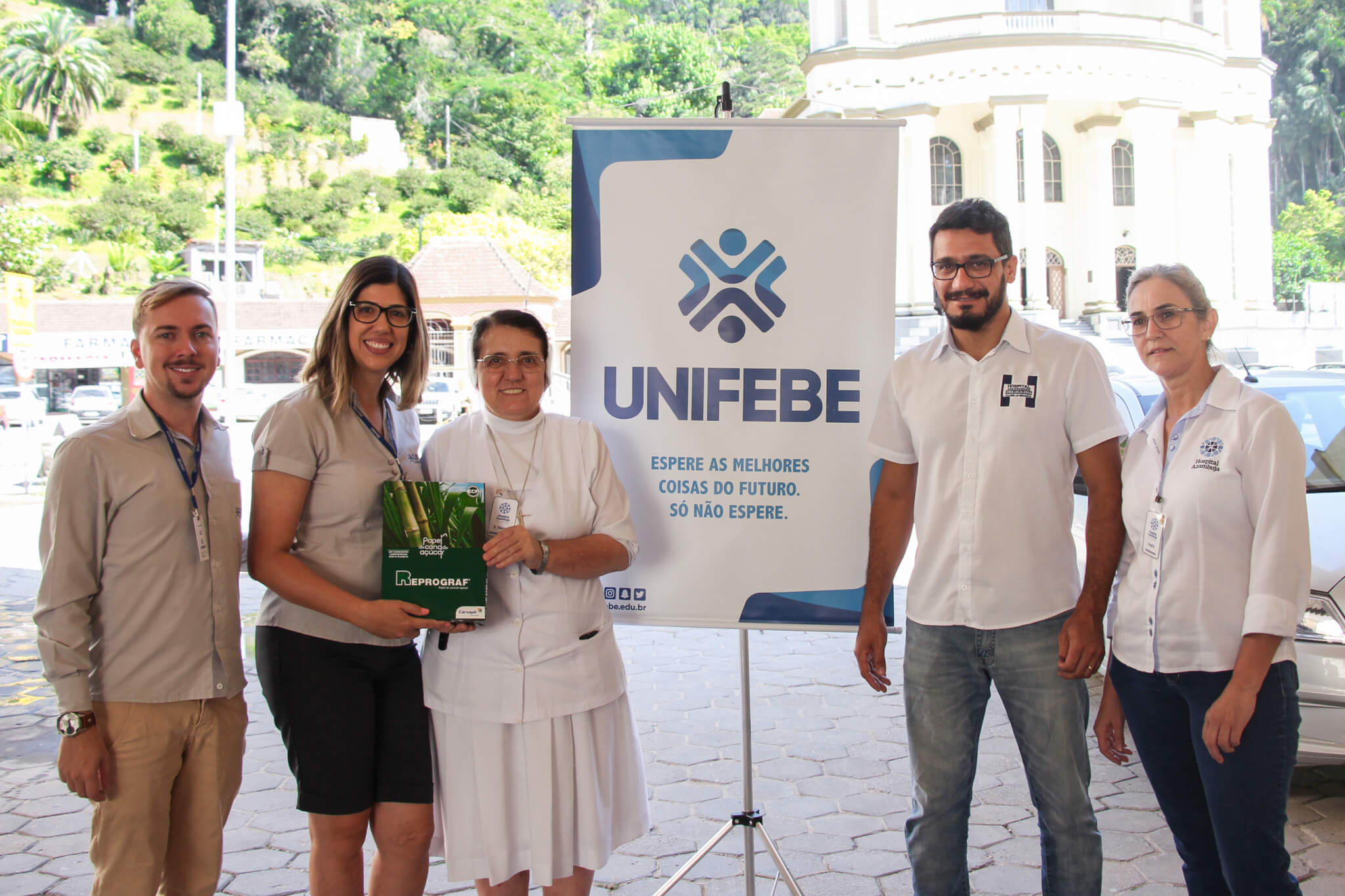 ONG Mãos que se doam recebe donativos de Trote Solidário da UNIFEBE