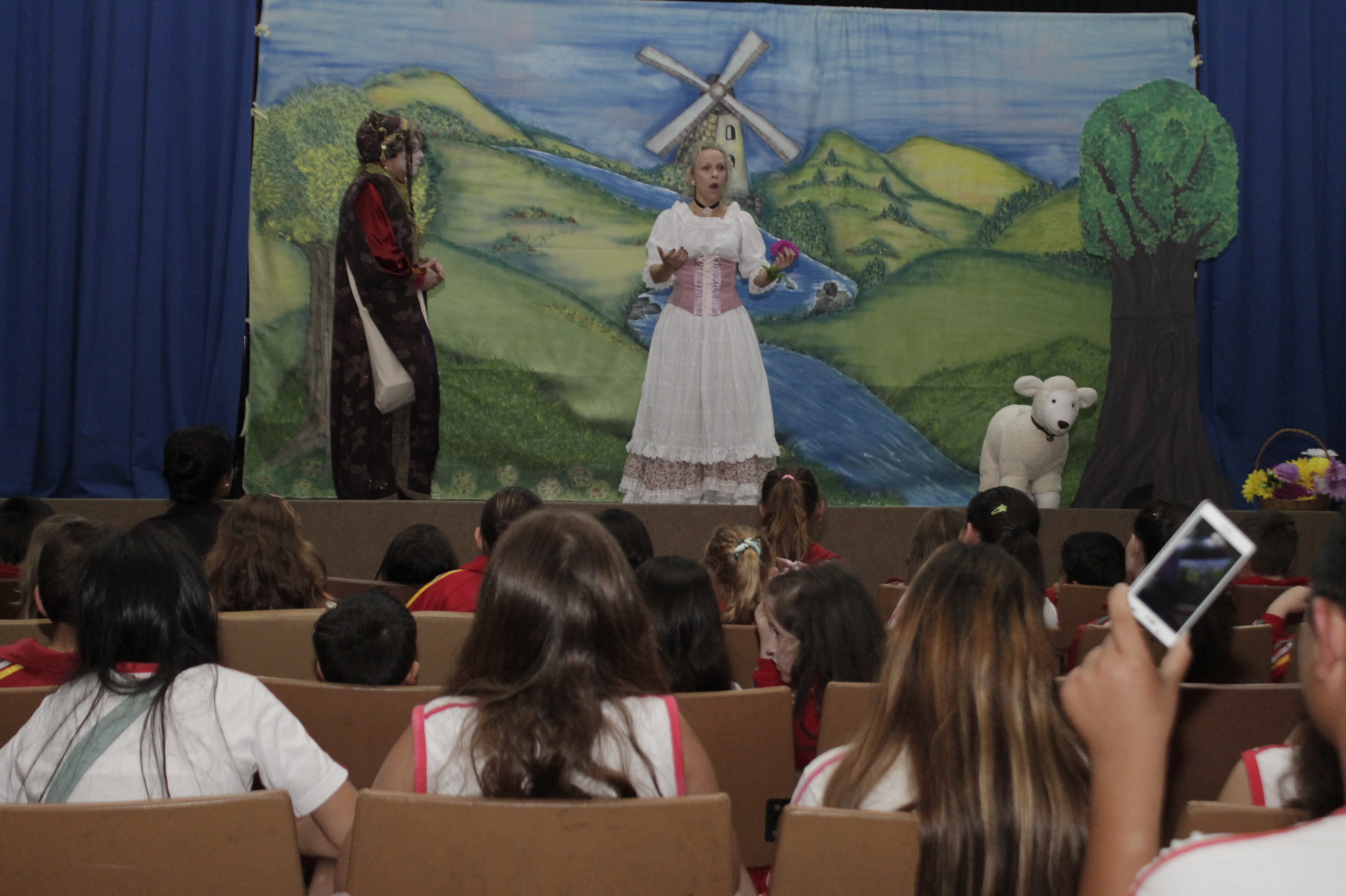 UNIFEBE promove ópera infantil para estudantes da rede municipal de Brusque
