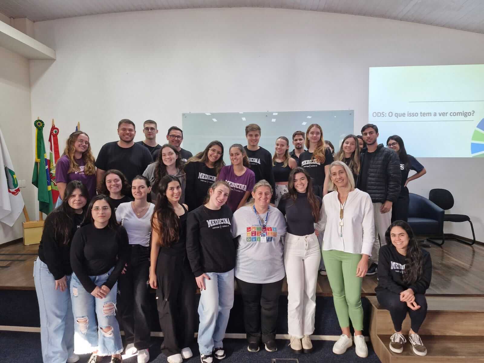 Palestra aborda Objetivos de Desenvolvimento Sustentável com acadêmicos de Medicina da UNIFEBE