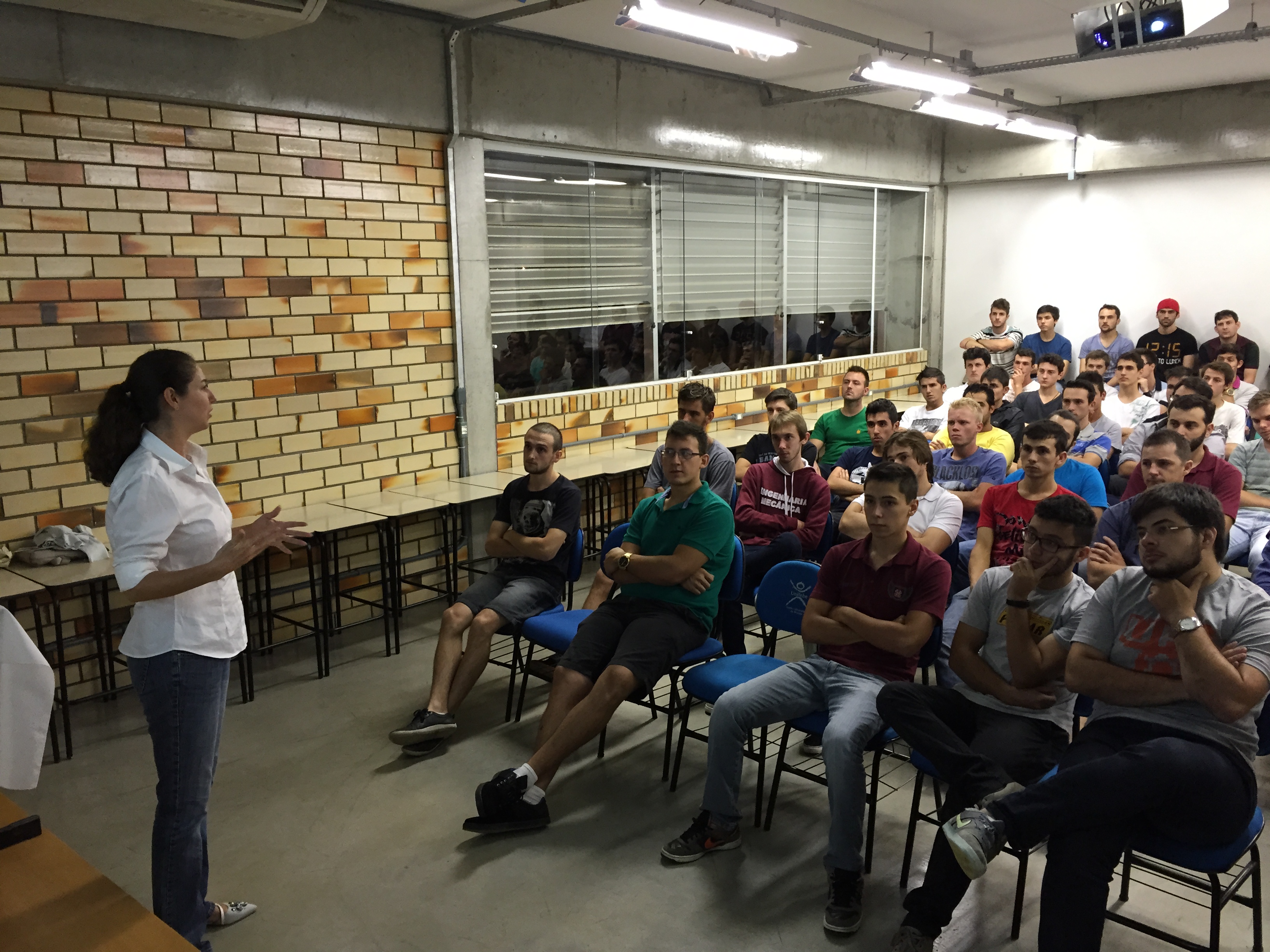 Palestra esclarece dúvidas sobre oportunidade de intercâmbio na Alemanha