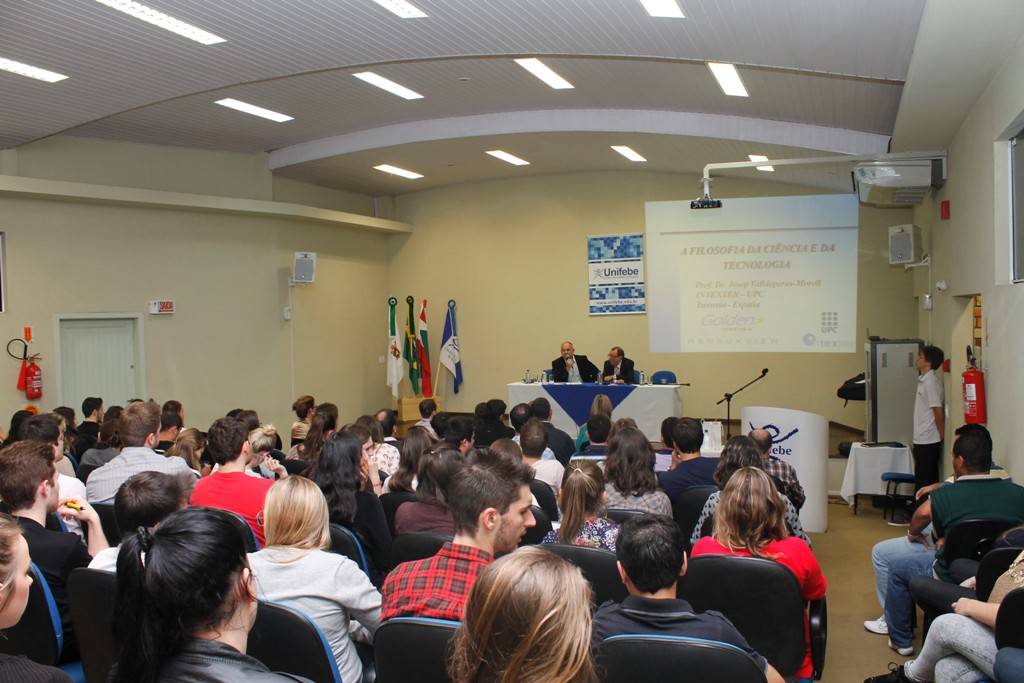 Palestra aborda a filosofia da ciência e da tecnologia têxtil