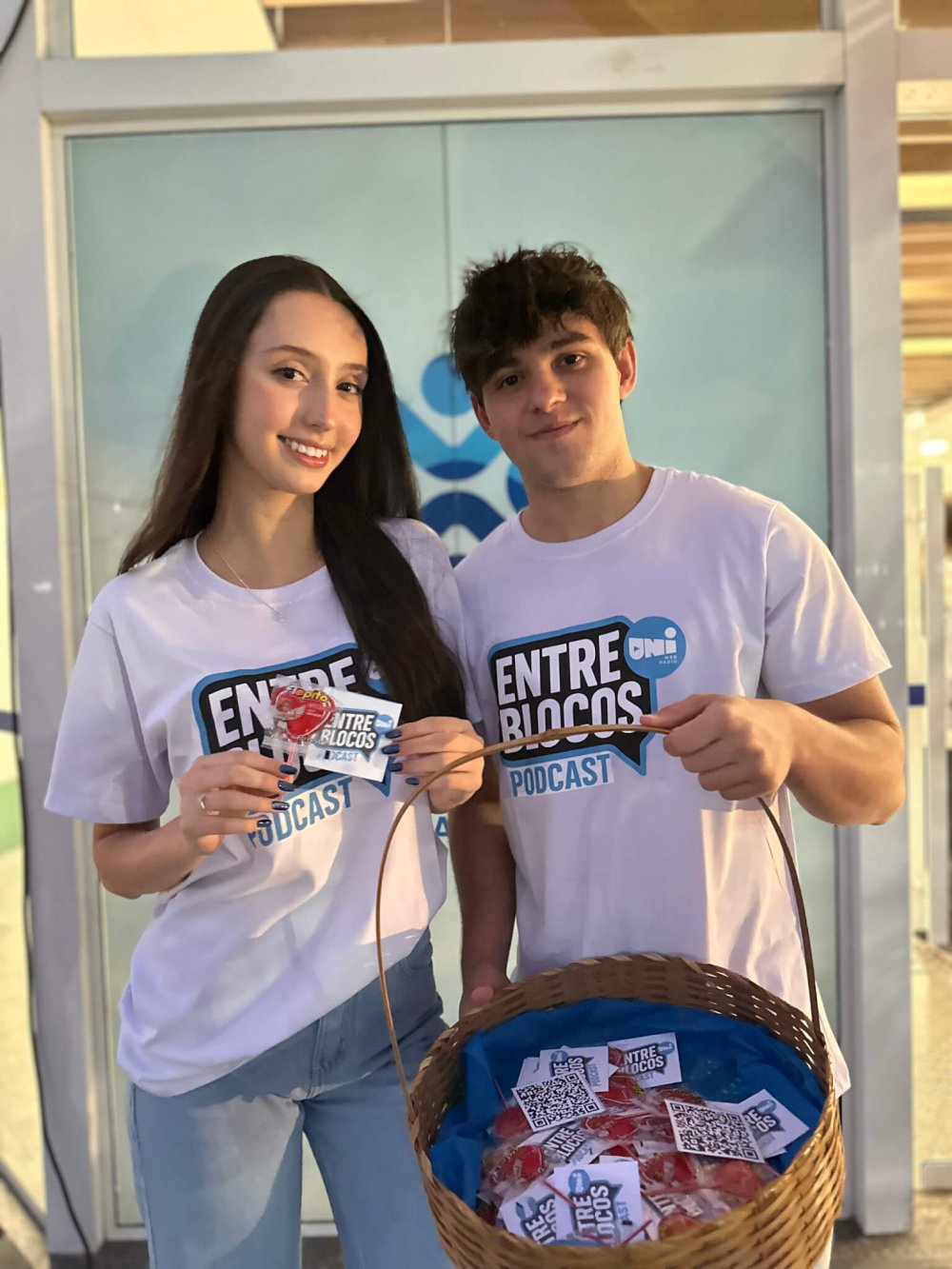 Primeiro episódio do podcast Entre Blocos recebe acadêmico do curso de Publicidade e Propaganda