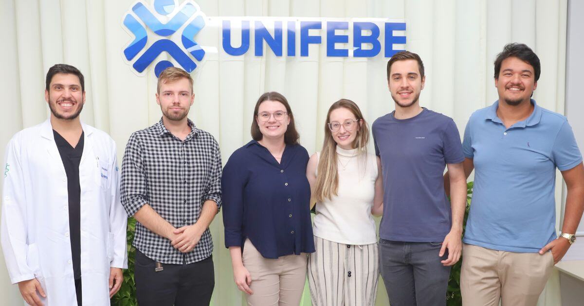 Programas de Residência Médica da UNIFEBE recebem novos médicos no Hospital Azambuja