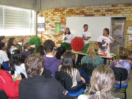 Campanha de Sustentabilidade reúne estudantes na Unifebe