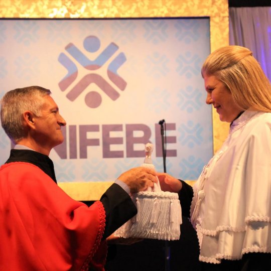 Rosemari Glatz e Sérgio Rubens Fantini assumem a reitoria da UNIFEBE 2