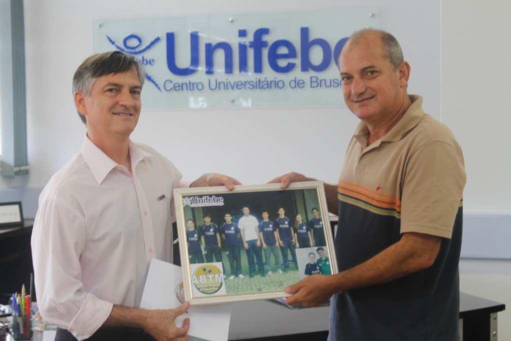 Associação de Tênis de Mesa faz agradecimento à UNIFEBE