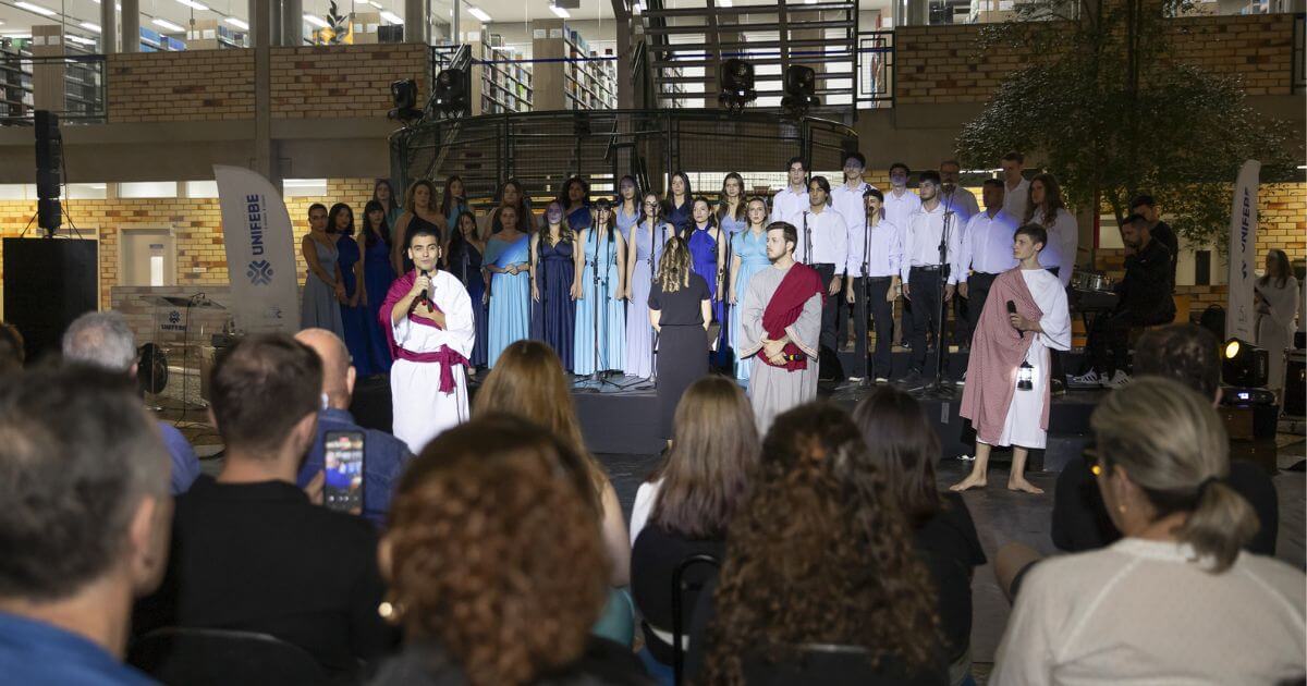 UNIFEBE convida a comunidade para a tradicional Cantata de Natal