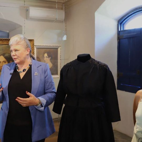 Anita Garibaldi Laguna pesquisa vestimentas véstia saia