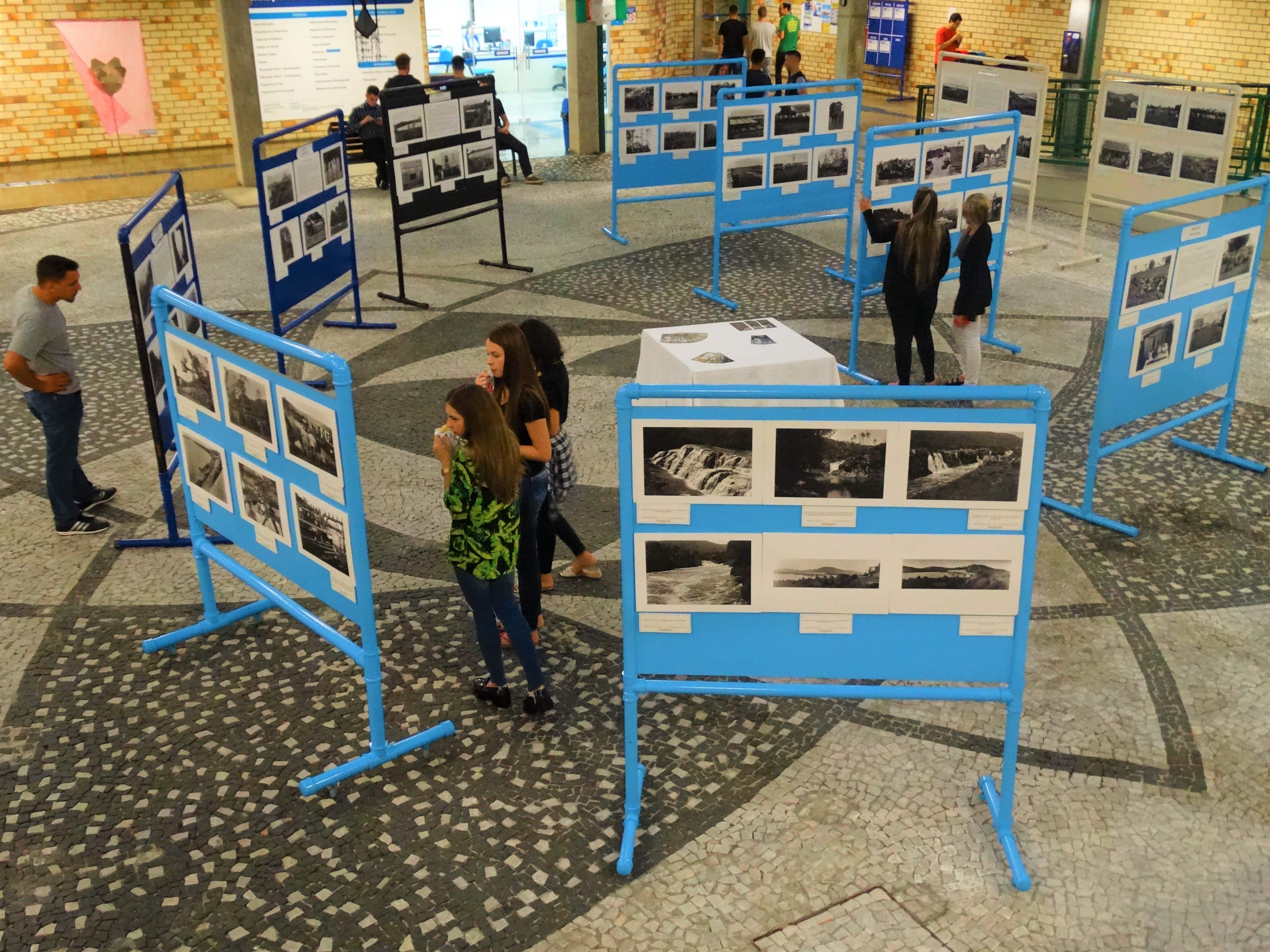 UNIFEBE recebe exposição fotográfica sobre a Guerra do Contestado