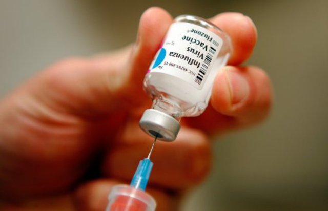 Setor de Recursos Humanos da UNIFEBE oferece vacina contra gripe aos funcionários