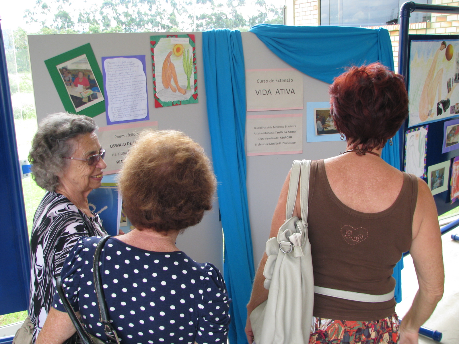 Trabalhos do Vida Ativa são expostos na Unifebe