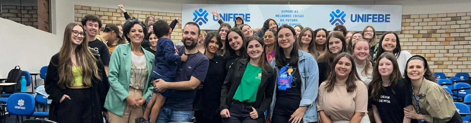 Vestuário e Autismo é tema de projeto desenvolvido com acadêmicos da 2ª fase de Design de Moda da UNIFEBE