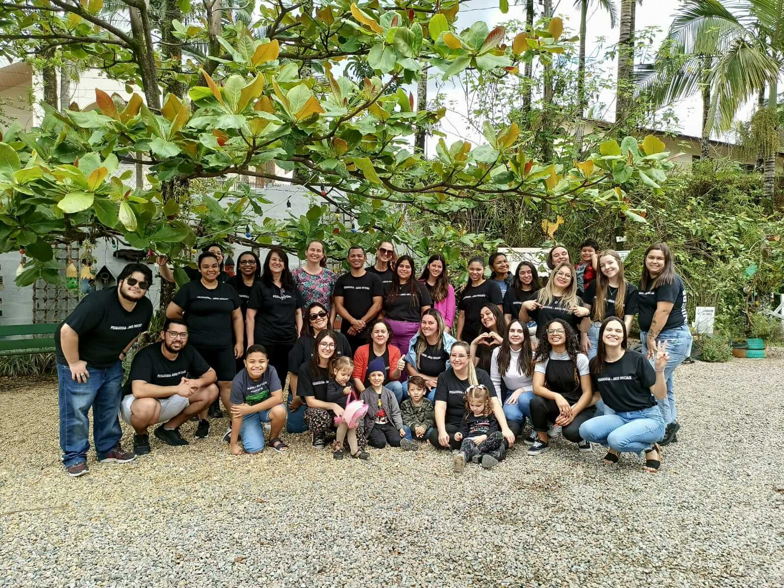 Visita técnica do curso de Pedagogia explora vivências da gestão escolar