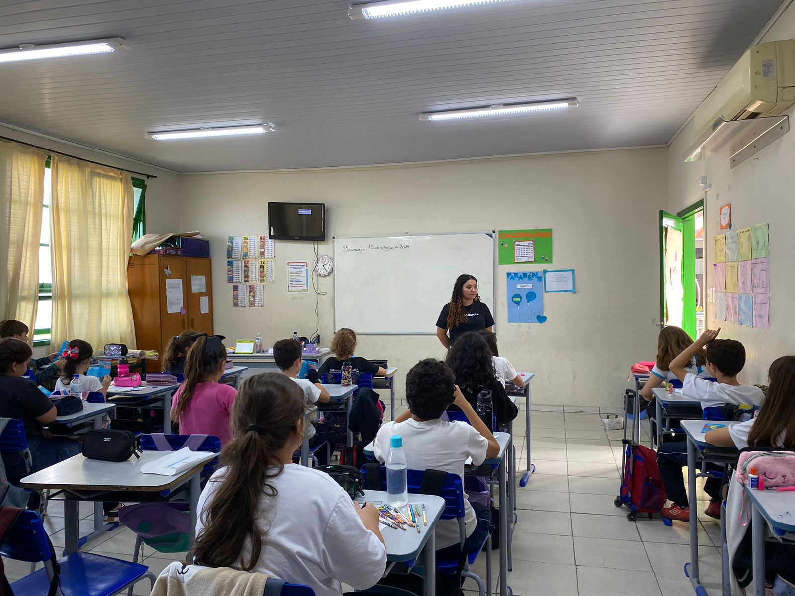 Acadêmicos de Pedagogia da UNIFEBE apresentam Estatuto da Criança e do Adolescente (ECA) aos estudantes do 5º ano das escolas estaduais de Brusque