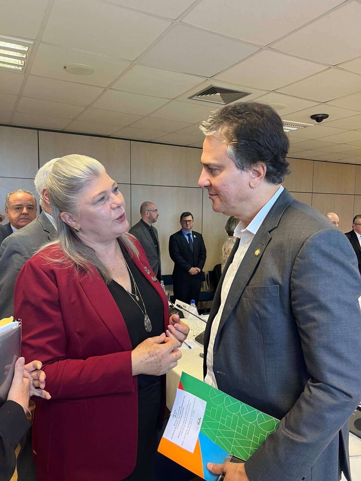 Reitora da UNIFEBE participa de reunião em Brasília com o Ministro da Educação