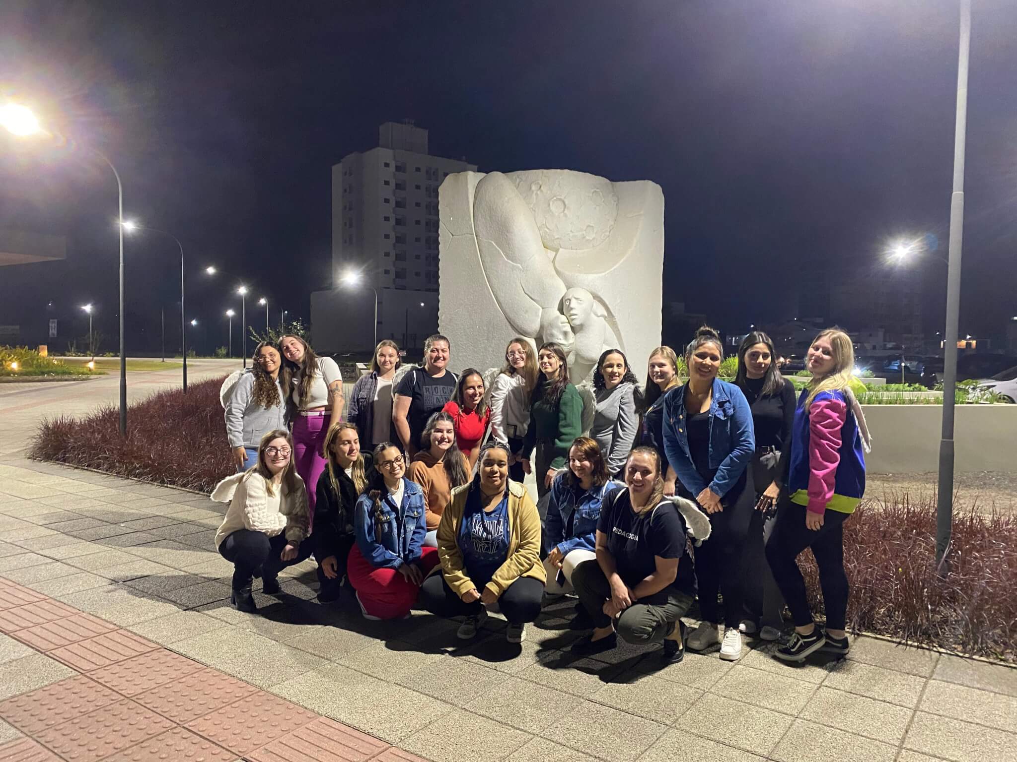 Integração entre calouros e veteranos de Pedagogia introduz novos estudantes no ambiente universitário