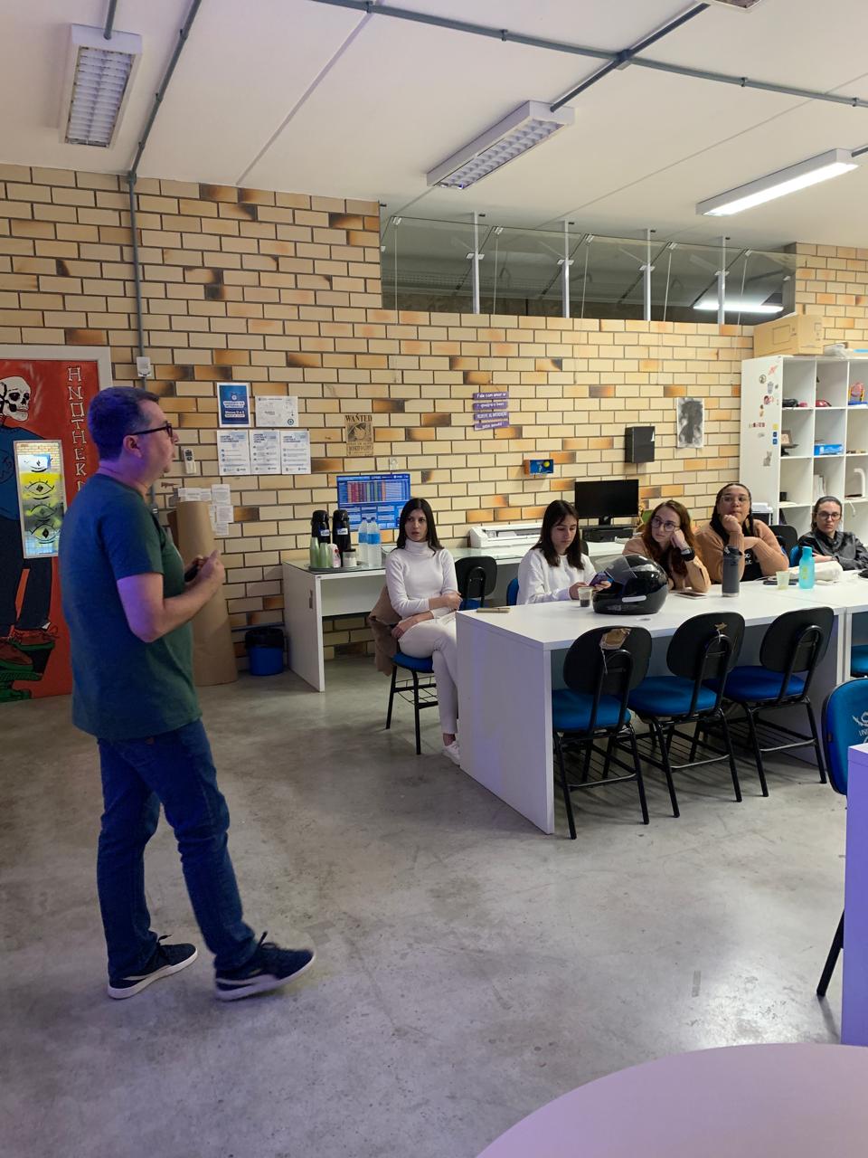 Desafios e oportunidades do omnichannel são apresentados em bate-papo com acadêmicos de Publicidade e Propaganda da UNIFEBE