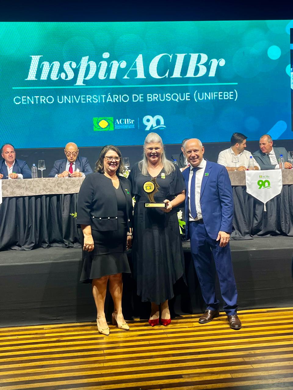 UNIFEBE é homenageada no jantar em comemoração aos 90 anos da Acibr