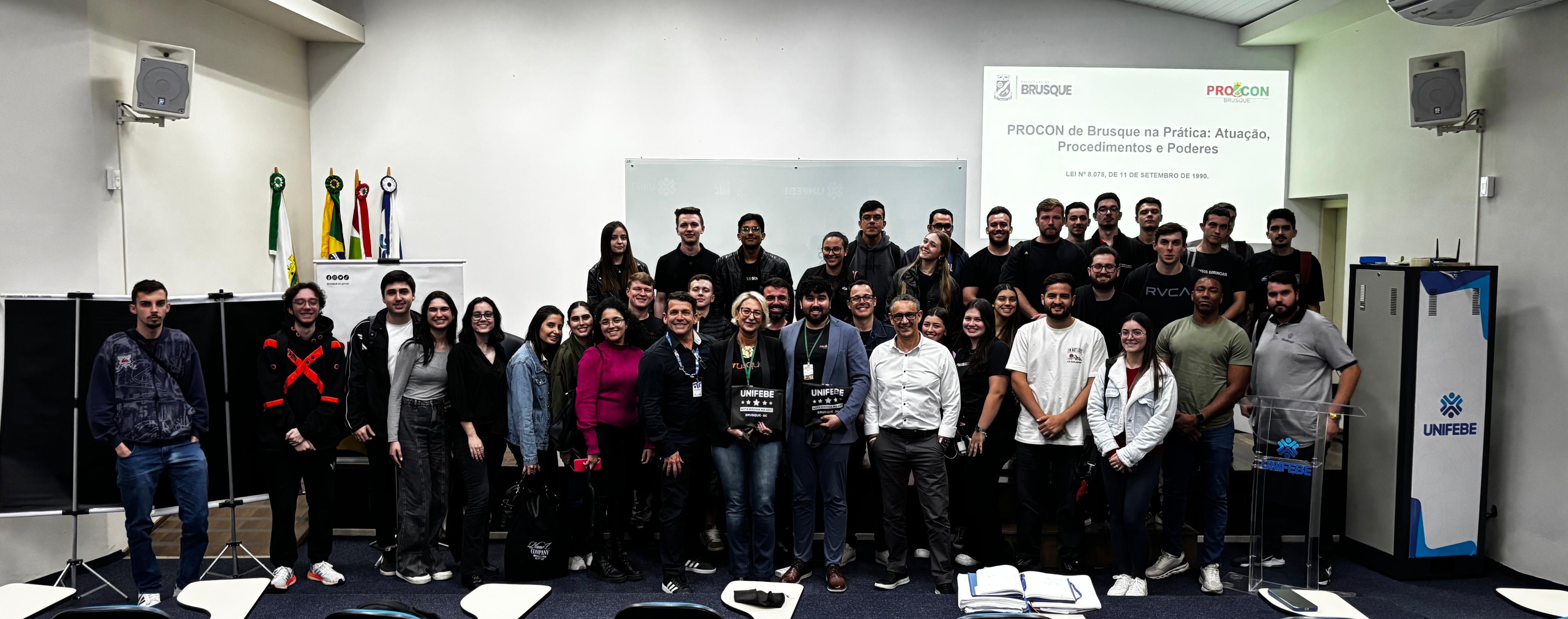 Cursos de gestão da UNIFEBE celebram Semana do Administrador com palestras sobre Orçamento Empresarial e Direito do Consumidor