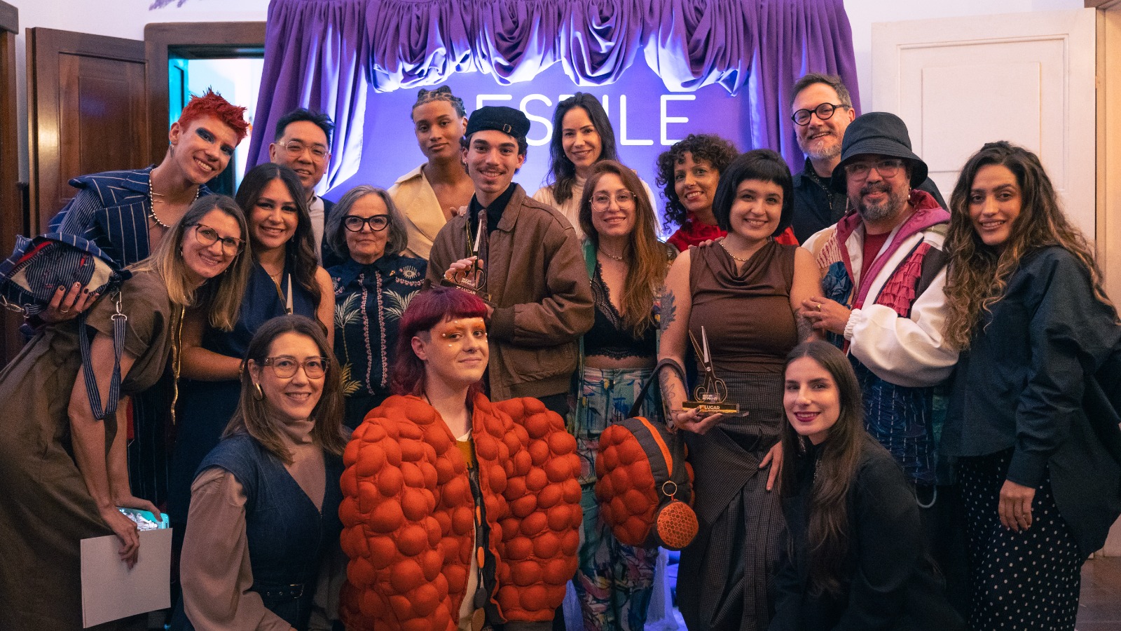 Acadêmicos de Design de Moda da UNIFEBE vencem o SCMC e acompanham o São Paulo Fashion Week de perto